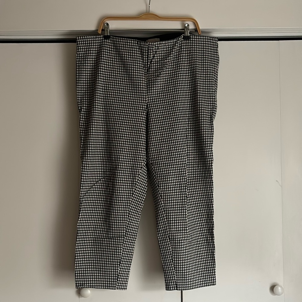 H&M slim cropped ponte gingham pants